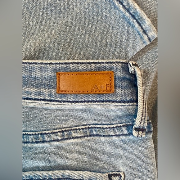 A&F Harper Super Skinny Jeans - Picture 10 of 10